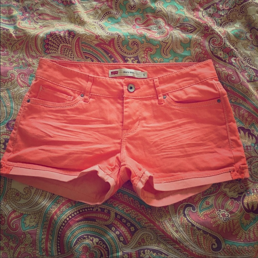 Levi shorty
